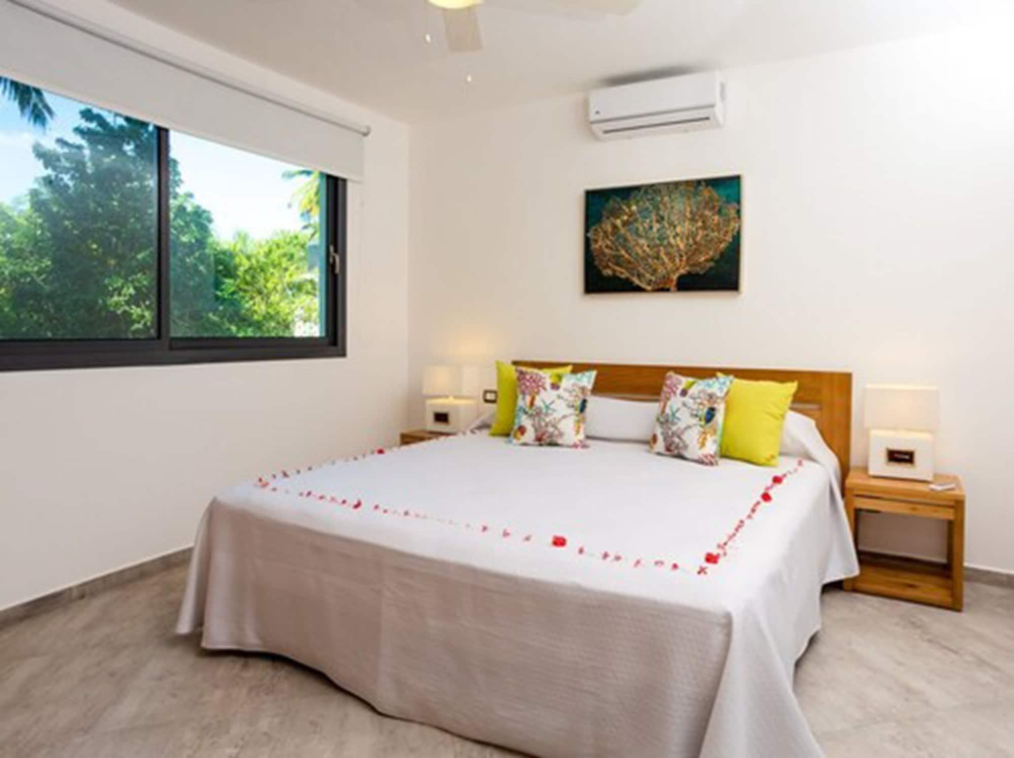 לאס טרנאס Louisa Apartamentos מראה חיצוני תמונה