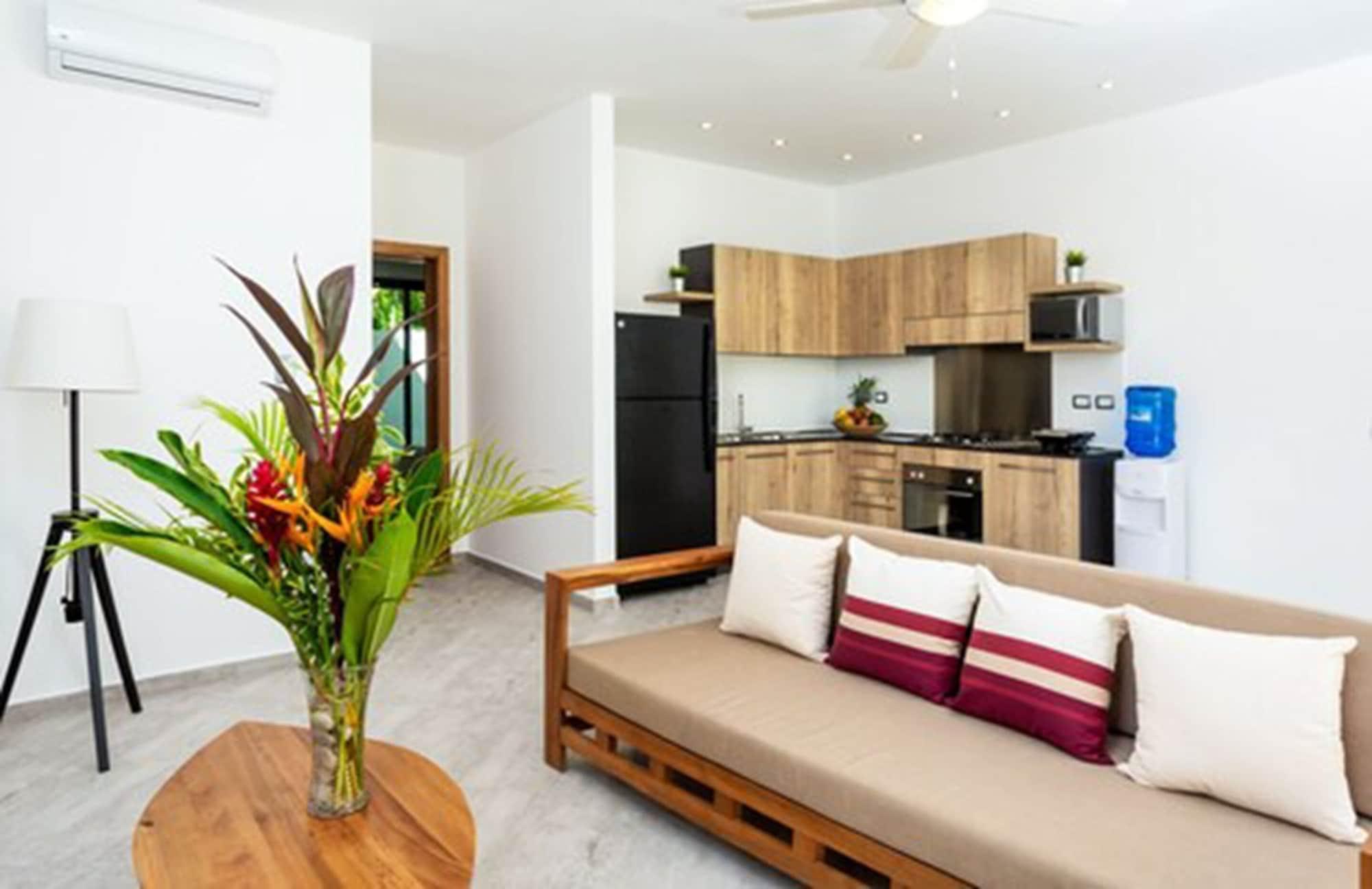 לאס טרנאס Louisa Apartamentos מראה חיצוני תמונה