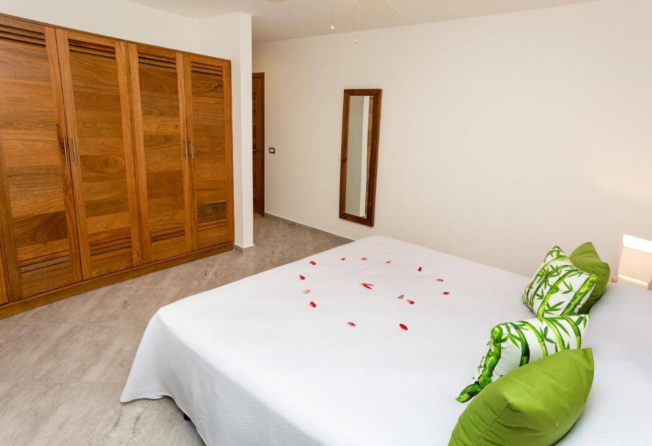 לאס טרנאס Louisa Apartamentos מראה חיצוני תמונה