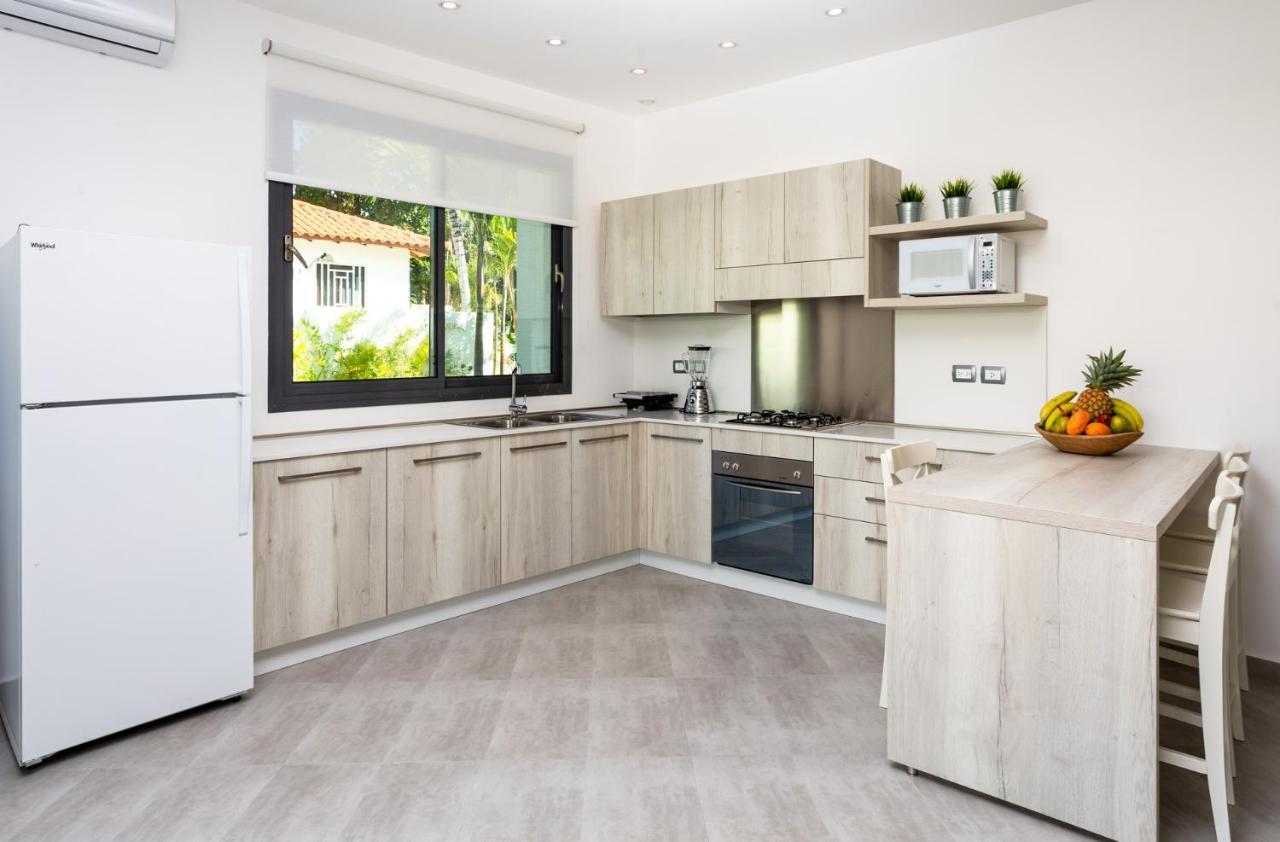 לאס טרנאס Louisa Apartamentos מראה חיצוני תמונה